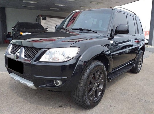 MITSUBISHI  PAJERO TR4-2012